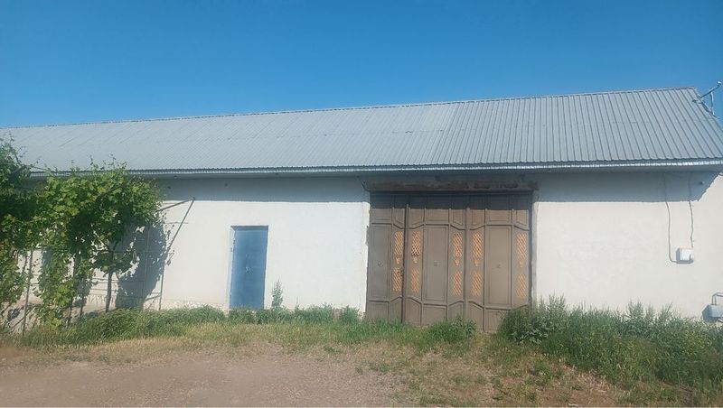 Участка сотилади Участка сотилади