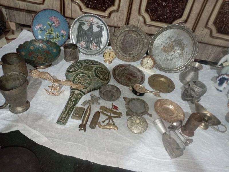 Antikvar buyumlar hammasi optim sotiladi Antikvar buyumlar hammasi optim sotiladi