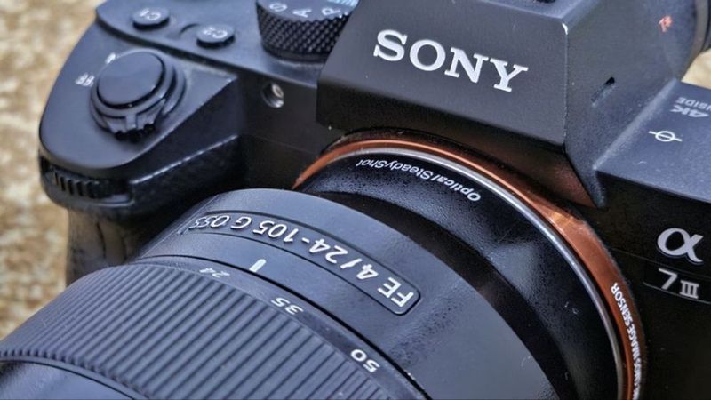 Sony alpha 7 iii sotiladi srochniy