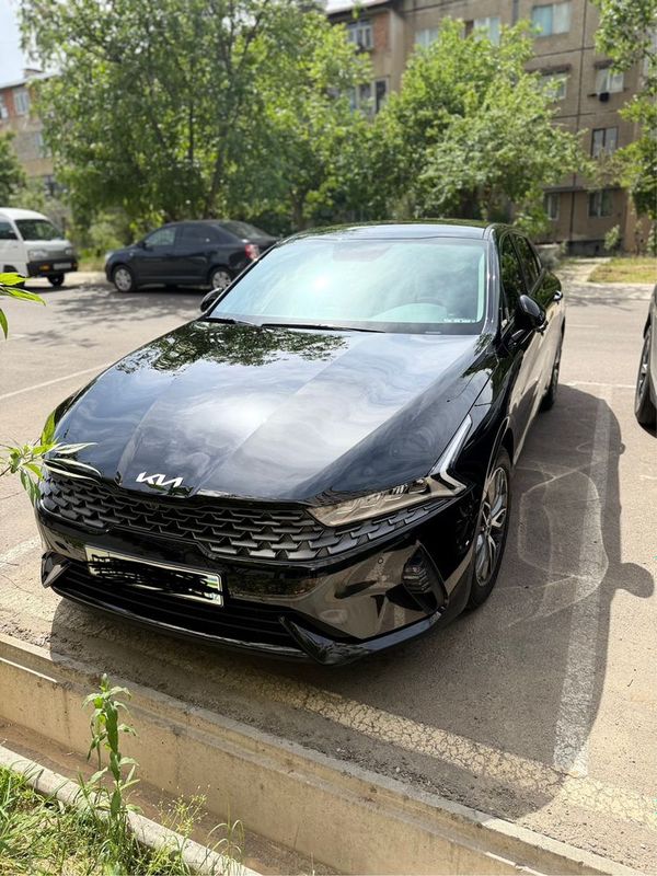 Срочно продается 2,5л Kia k5 2023, Черный цвет. Срочно продается 2,5л Kia k5 2023, Черный цвет.