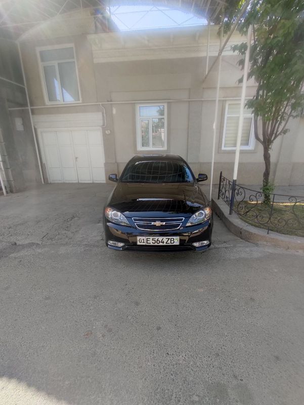 Holati alo darajada 1qoʻl minilgan top toza kraskalari Holati alo darajada 1qoʻl minilgan top toza kraskalari
