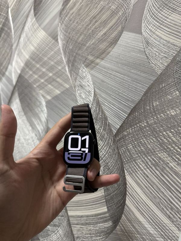 Apple Watch 10 black 46 mm battery 100%