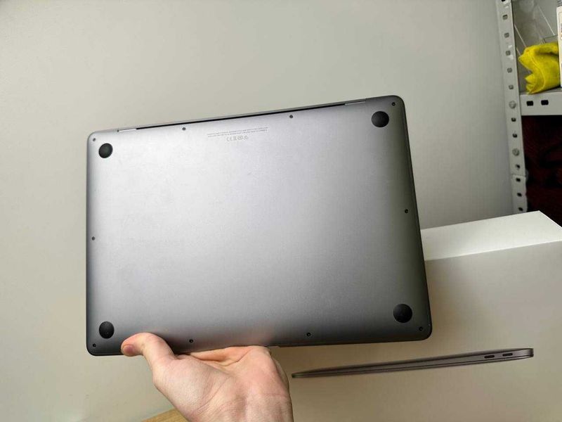 MacBook Air M1 8/256 MacBook Air M1 8/256