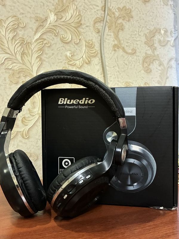 беспроводные наушники Bluedio беспроводные наушники Bluedio