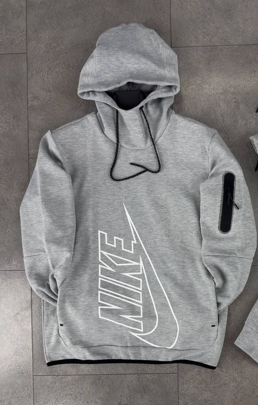 Nike Tech Fleece