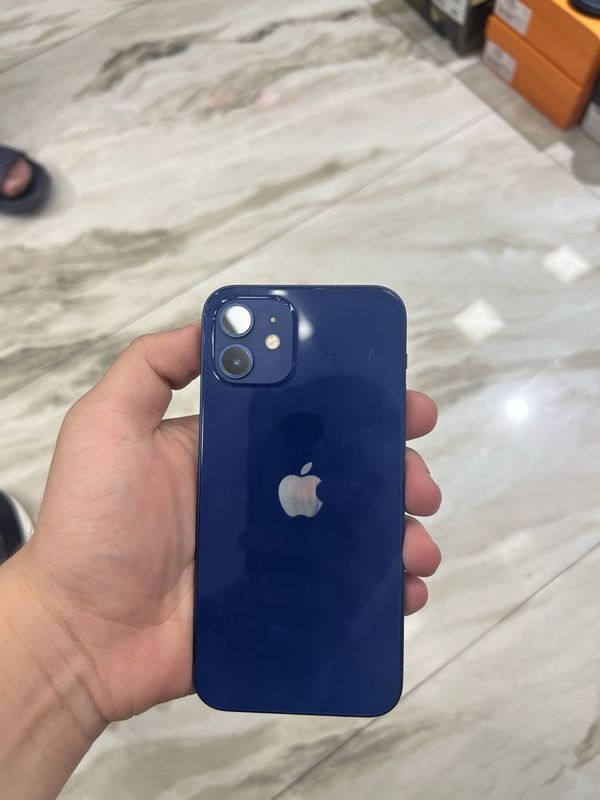Iphone 12. Iphone 12.