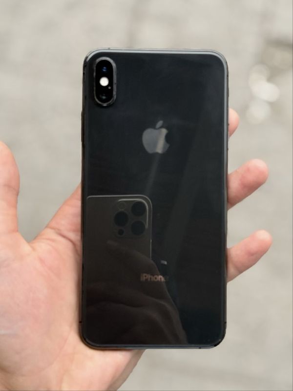 Iphone xs max 64 tali Iphone xs max 64 tali