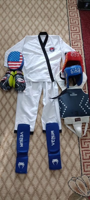 Кимано для Hapkido. Для 12 летнего мальчика. Кимано для Hapkido. Для 12 летнего мальчика.