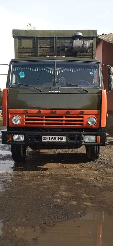 Kamaz 1982 yil gazda yuradi prisepi bor