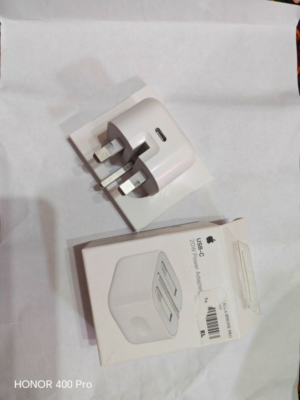 IPhone zaryadchik