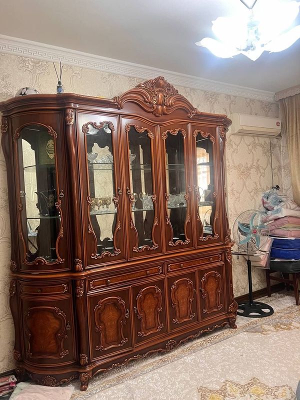 Xitoy mebel sotiladi