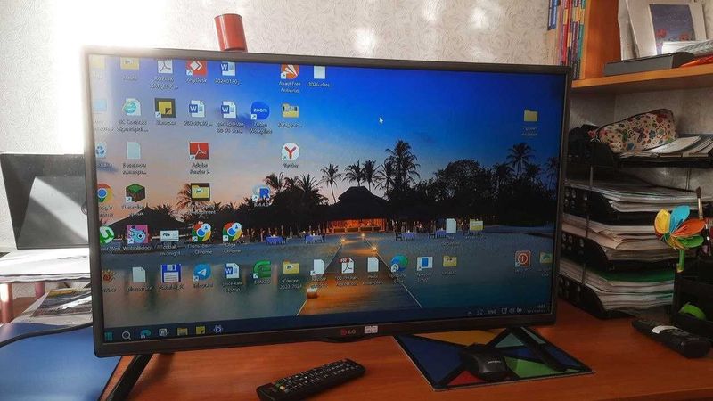 32 дюйма LG 32LB522U_ 2014г (не Smart)