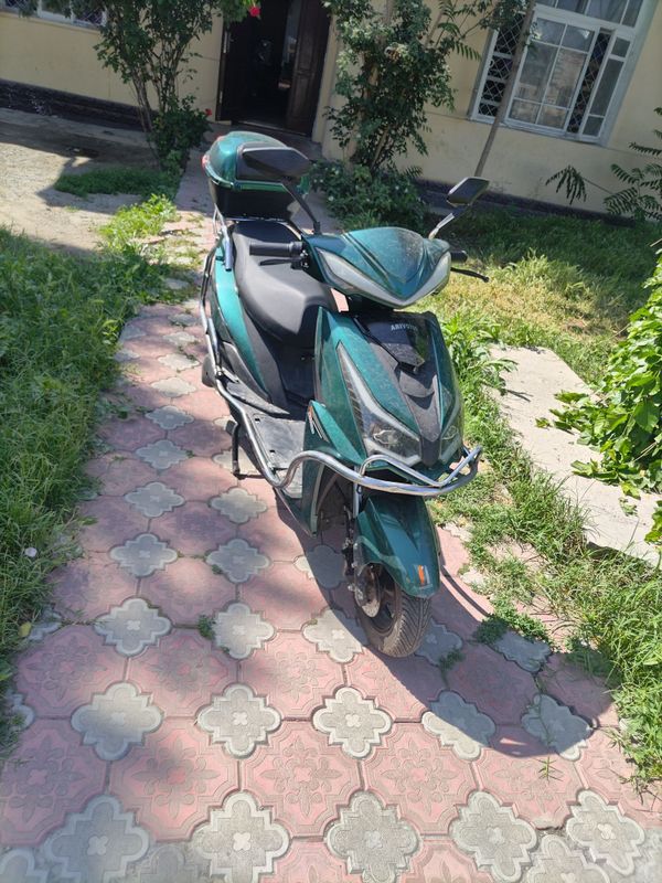 ARIVO 700 Elektroskuter ARIVO 700 Elektroskuter