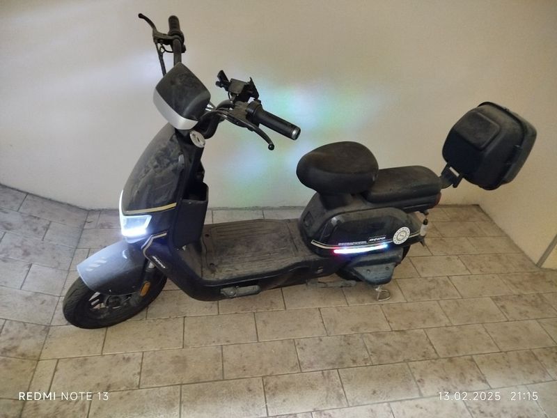 Skuter black 2024 BODO original Skuter black 2024 BODO original