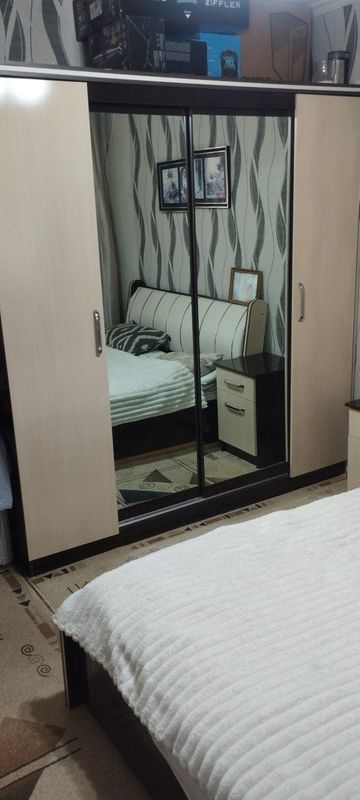Продам спальный гарнитур