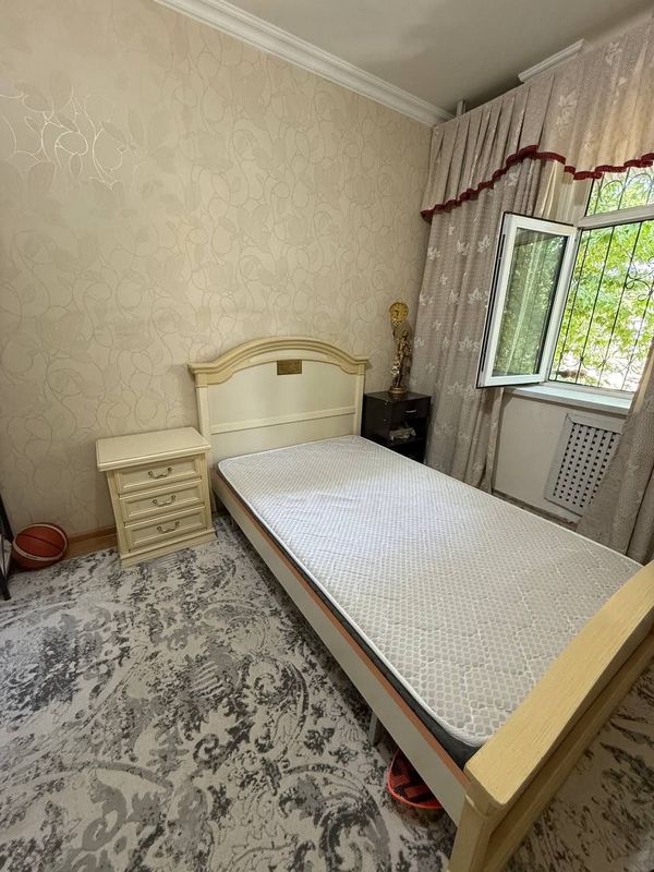 Продаётся спальный комплект. Недорого. Торг. Продаётся спальный комплект. Недорого. Торг.