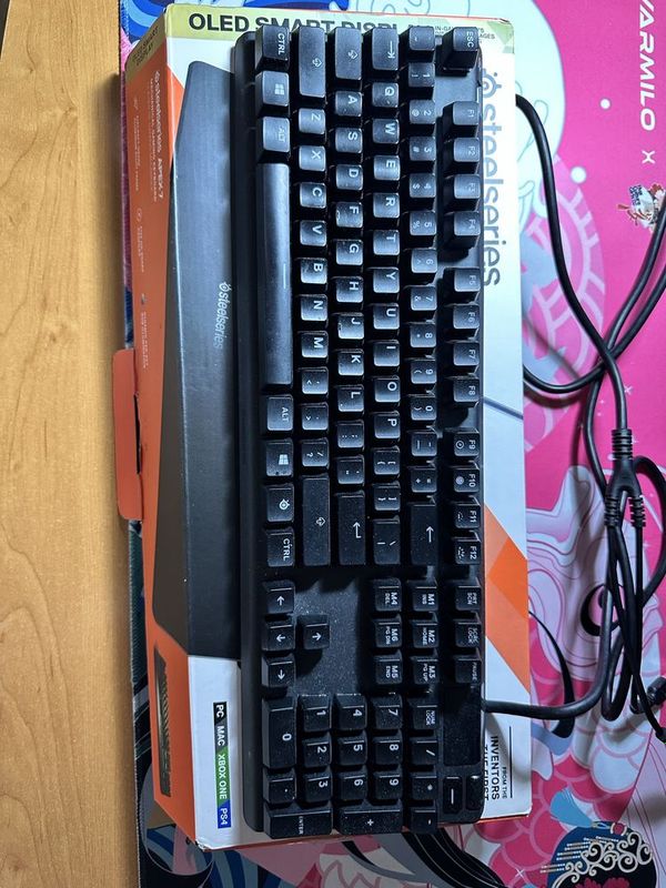 SteelSeries Apex 7 Mechanical switches blue clicky