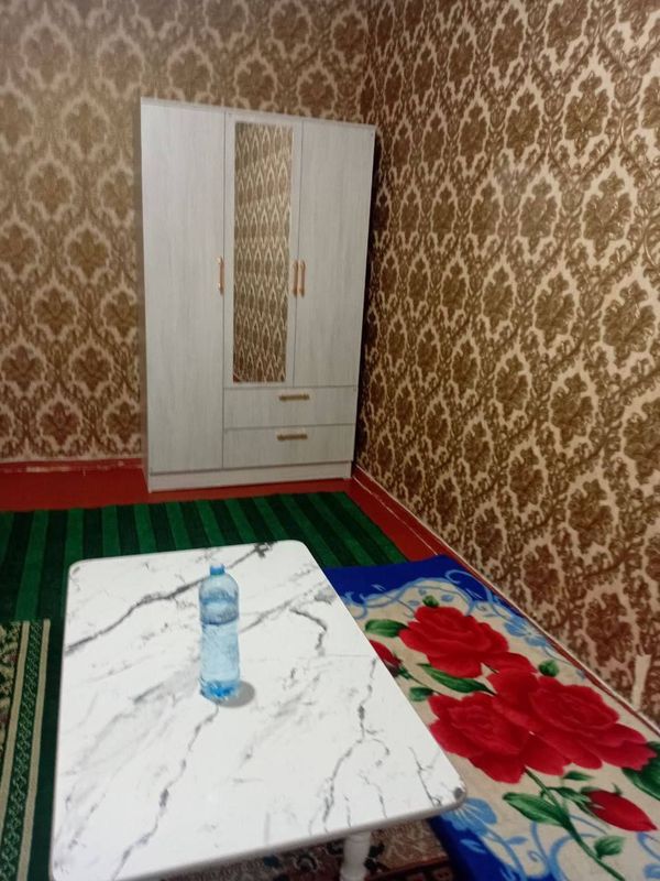 Qizlarga kvartira 1 xonali