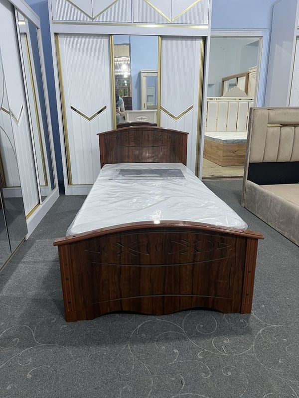 Kravat 100% MDF matrasi bilan Kravat 100% MDF matrasi bilan