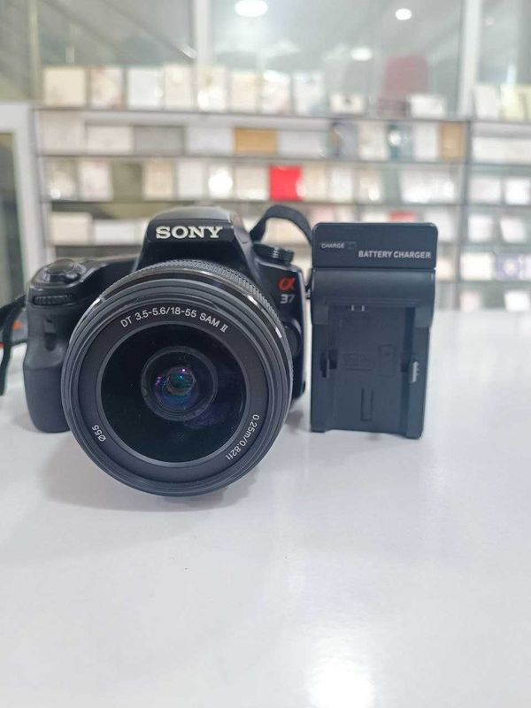 Фотокамера sony a37