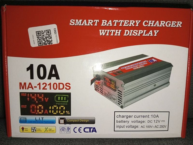 Мощное зарядное устройство 10ah.12v. для аккумулятора автомобилей.
