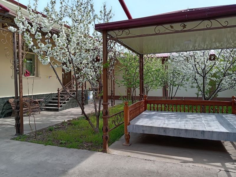 Продаётся коттедж , 6 соток евроремонт, 6 комнат Продаётся коттедж , 6 соток евроремонт, 6 комнат