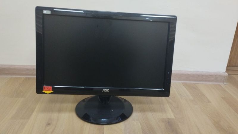 Monitor 19 diaganal Loc