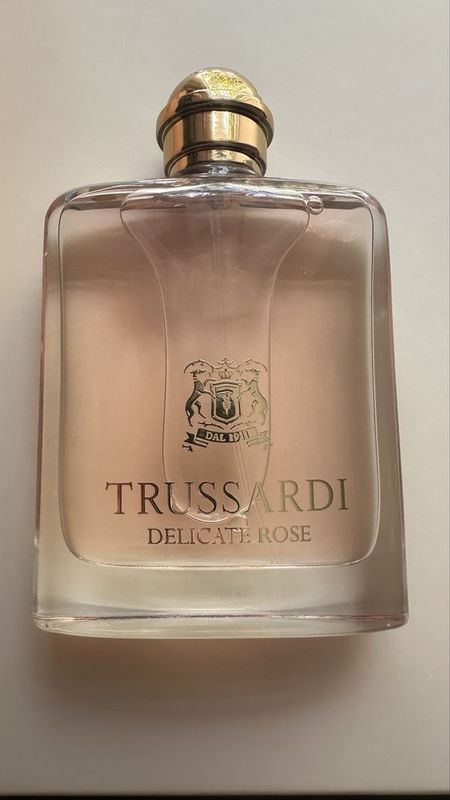Trussardi delicate rose Trussardi delicate rose