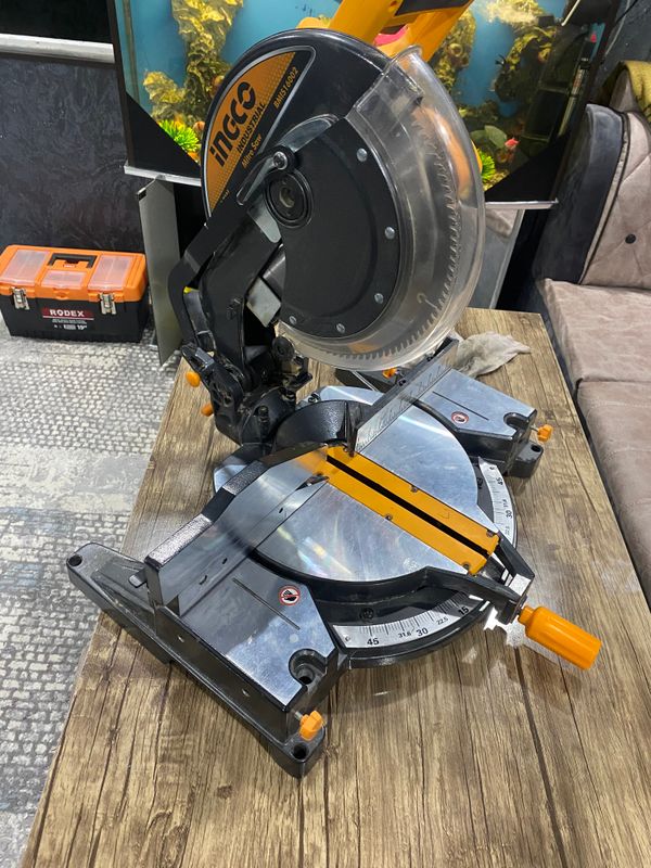 тарцовка INGCO 1600w тарцовка INGCO 1600w