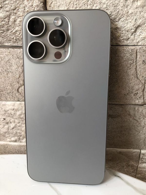 iPhone 15 Pro Max 256GB iPhone 15 Pro Max 256GB