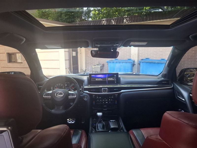Lexus LX 570 Kuro price Lexus LX 570 Kuro price