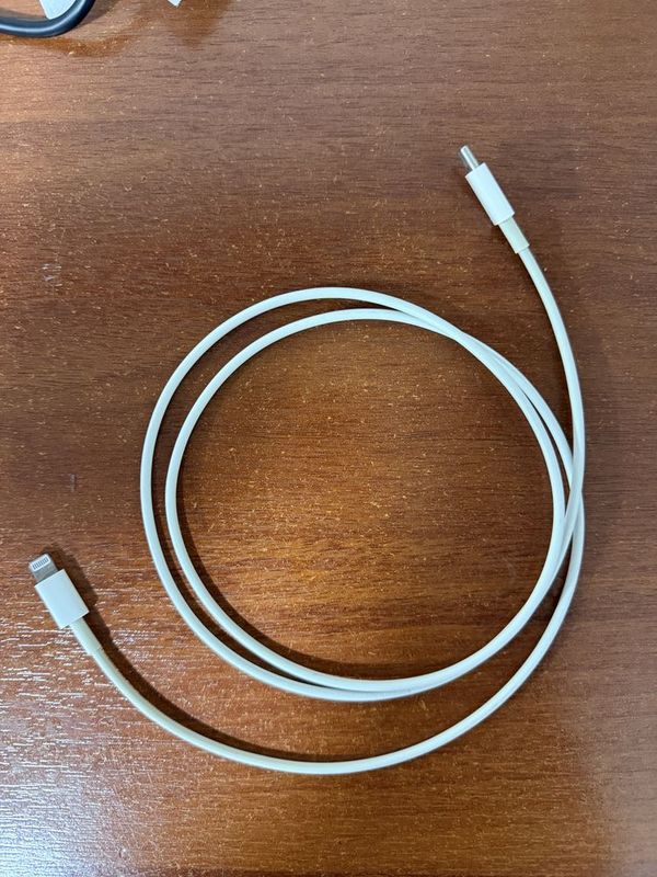 Orginal 100% Apple storedan olingan ,Amerika’