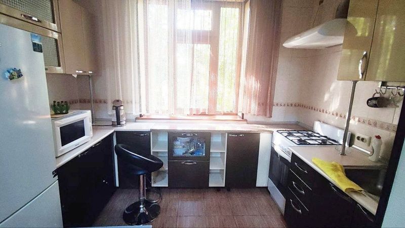 Юнусобод 17 кв Сайрам 5 поликлиника метро пару остановок