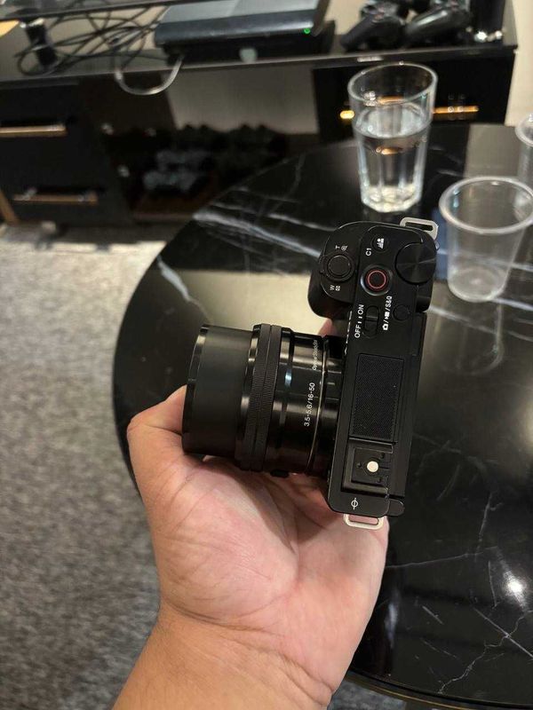 Sony ZV E10 Ideal holatda Bonus Original batareyka