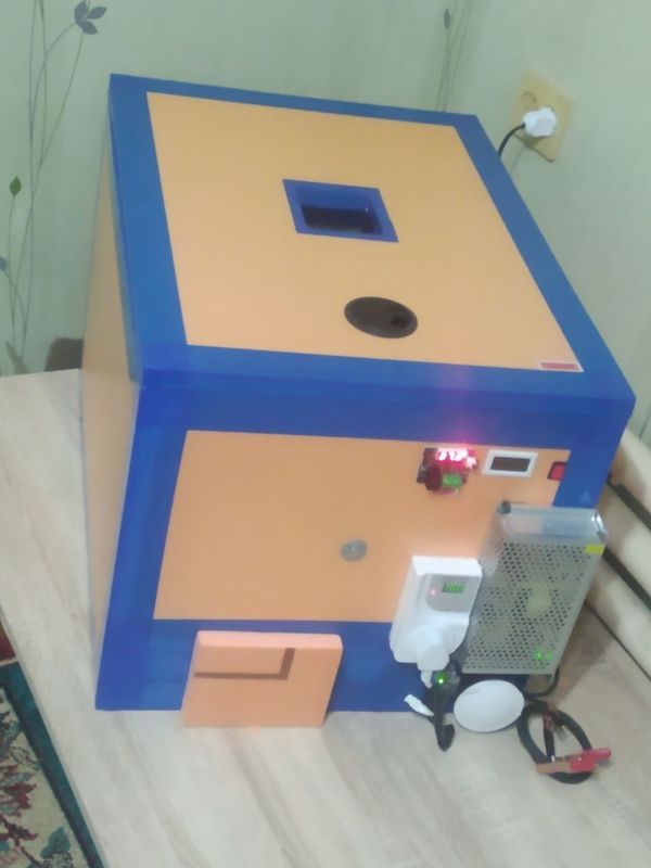 Inkubator sotiladi 100 talik Inkubator sotiladi 100 talik