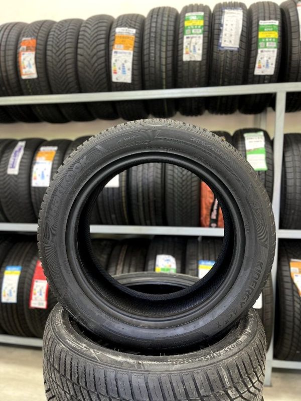 Hankook 235/55/19 Hankook 235/55/19
