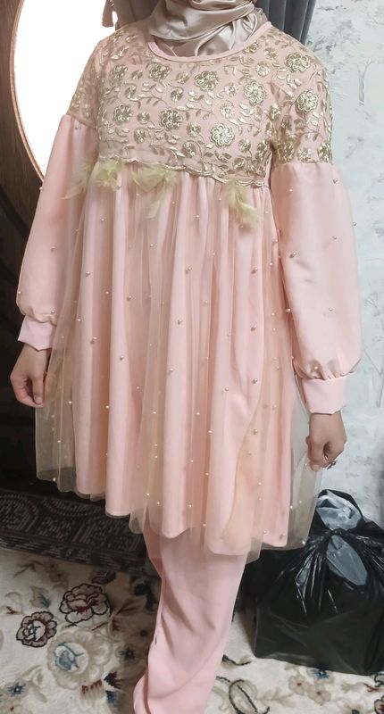 kelinlik sarpasi uchun zamonaviy kiyim kelinlik sarpasi uchun zamonaviy kiyim