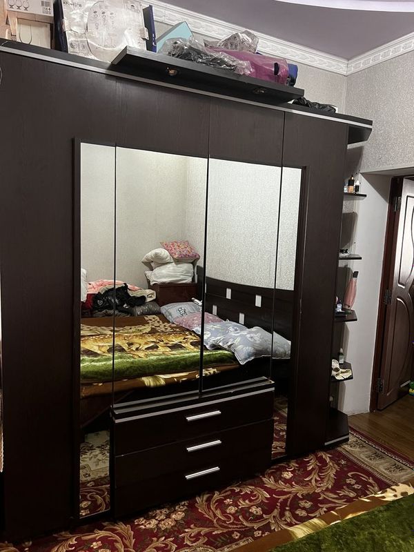 Продам спальный гарнитур комплект