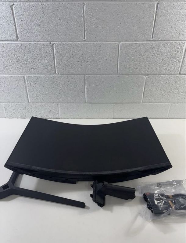 Продаётся монитор Samsung Odyssey G5 32” Продаётся монитор Samsung Odyssey G5 32”
