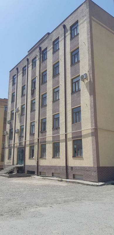 Продается просторное нежилое помещение с подвалом Продается просторное нежилое помещение с подвалом