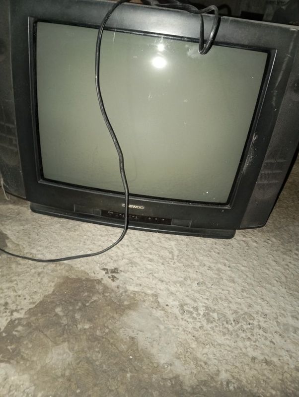 Телевизор старый
