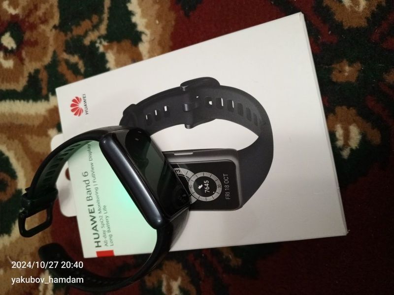 Huawei band 6 smart watch