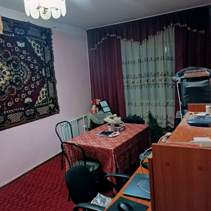 Срочно! продается 3х комнатный квартира в Чирчике. Срочно! продается 3х комнатный квартира в Чирчике.