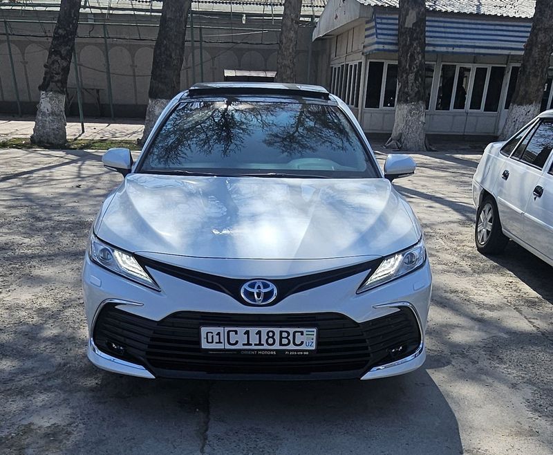 Toyota Camry 75 hybrid Япония