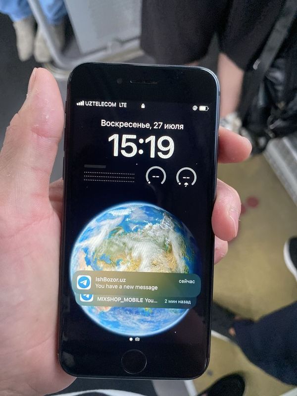 Iphone 8 64 talik Iphone 8 64 talik