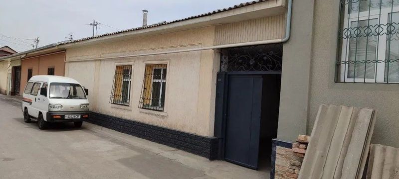 Продается 4-комнатный дом в Яшнабадском Продается 4-комнатный дом в Яшнабадском