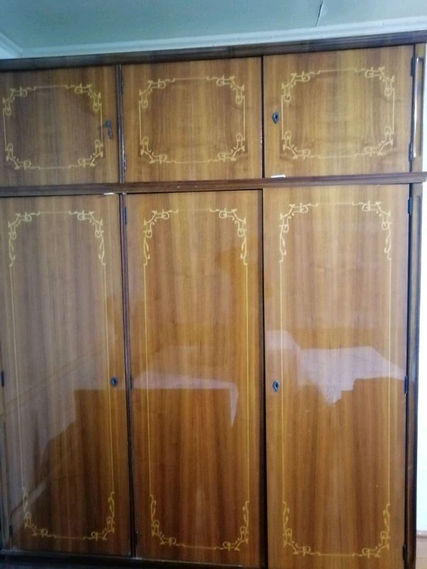продаётся шифонер для любителей антиквариат продаётся шифонер для любителей антиквариат