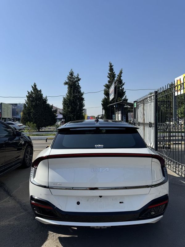 Kiaa ev6 sotiladi oq kiraskasi toza holati yaxshi tuliq murojat uchun Kiaa ev6 sotiladi oq kiraskasi toza holati yaxshi tuliq murojat uchun