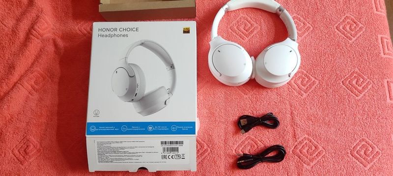 Наушники Honor. Новые. 250 тысяч.