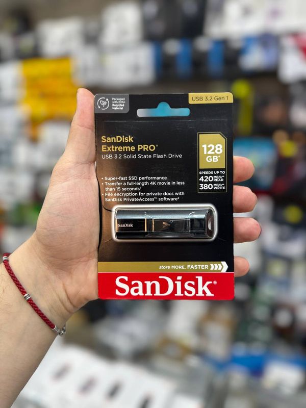 Флешка SanDisk EXTREM PRO 128GB Флешка SanDisk EXTREM PRO 128GB